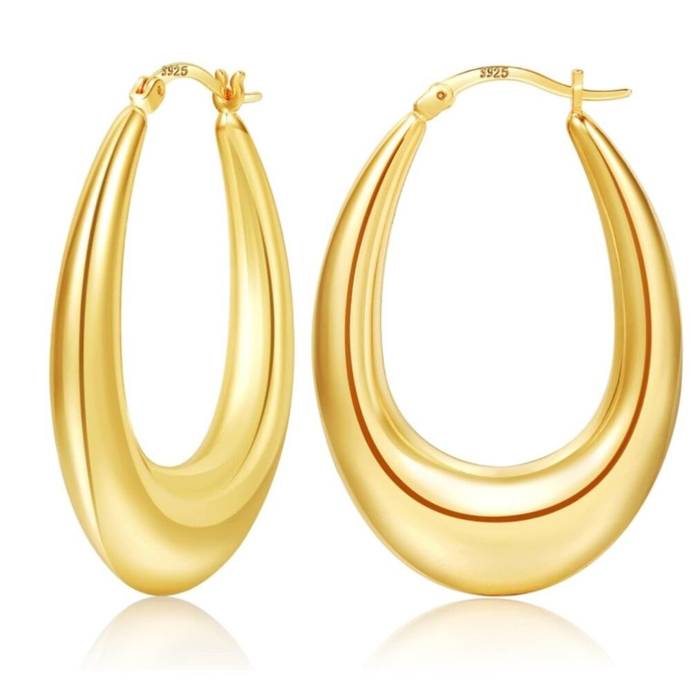 Gold Chunky Oblong hoop earrings